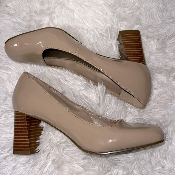Worthington Nude (Taupe) Noble Heels Sz 6.5 - Picture 1 of 10